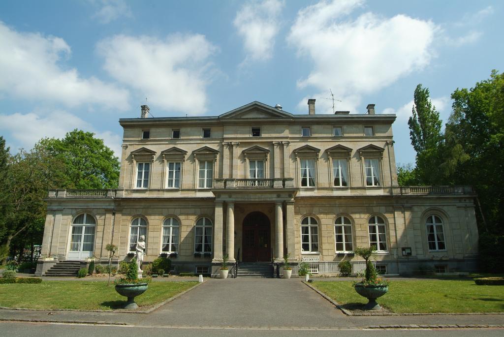 Chateau De La Motte Fenelon Камбре Экстерьер фото